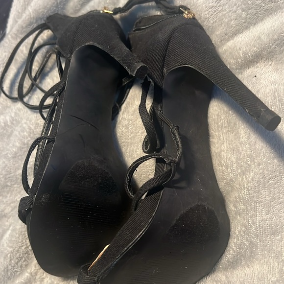 Sandals - Picture 3 of 4